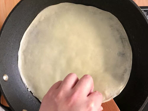 鸡蛋饼制作方法及配料图解，操作非常简单易上手